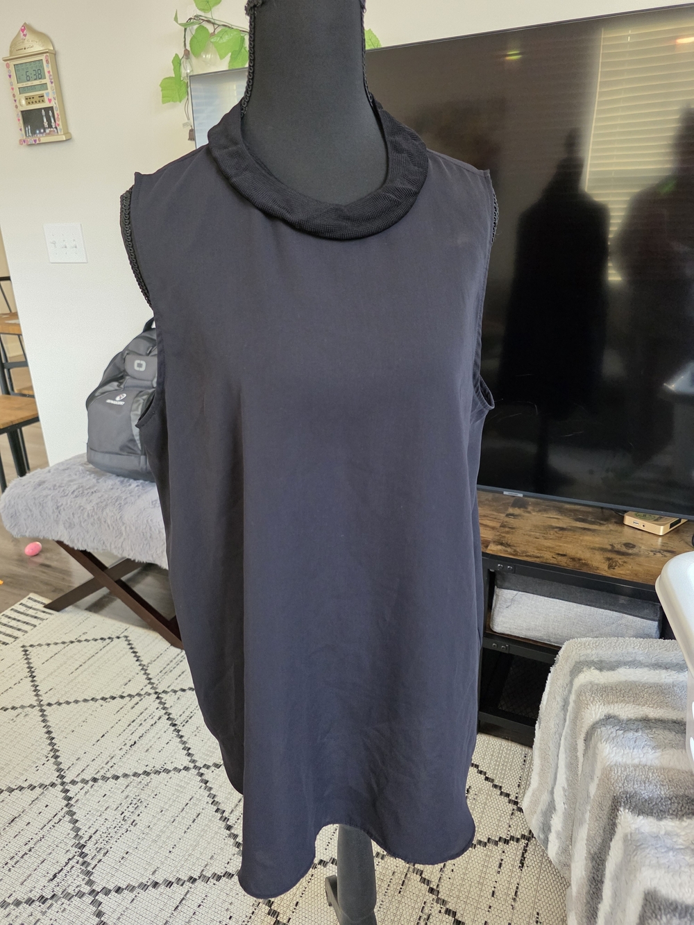 Elegant Crew NeckSimply Vera Vera Wang sleevele
